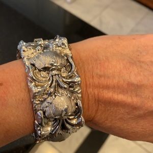 Vintage Repousse Mesh Whiting & Davis Bangle